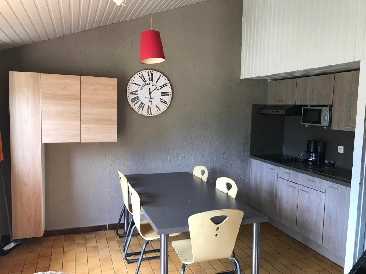 Le Repaire Des Herissons Vallee De Rabais Virton Exterior photo